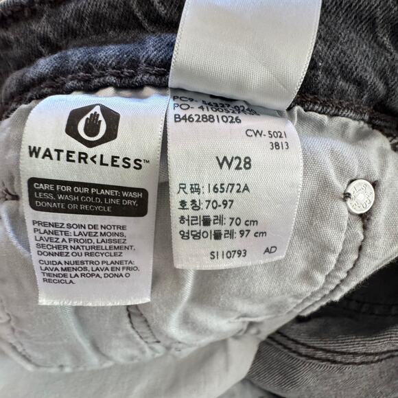 Levi Black Cutoff Jean Shorts - Size 28 - Picture 7 of 9